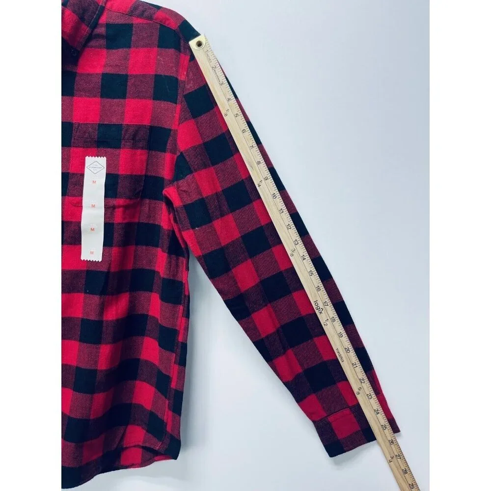 Christmas St. John's Bay Men's Red Black Long Sleeve Flannel Shirt Size M New